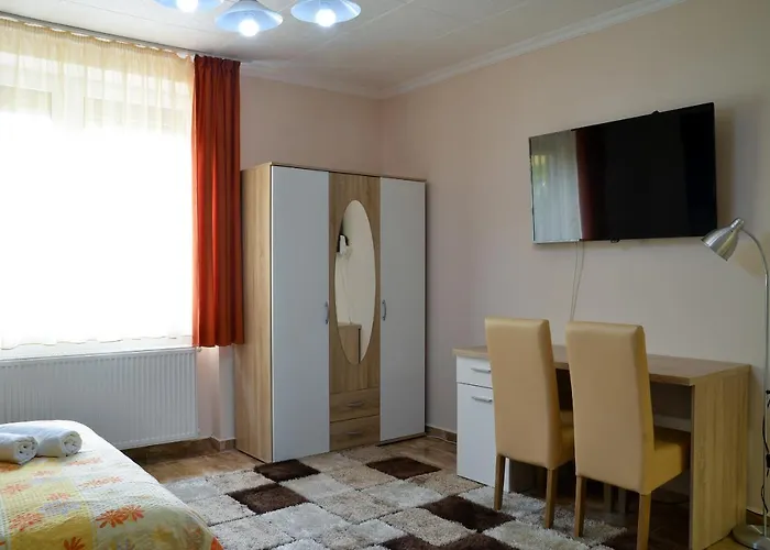 Harmonia Belvarosi Apartament Eger